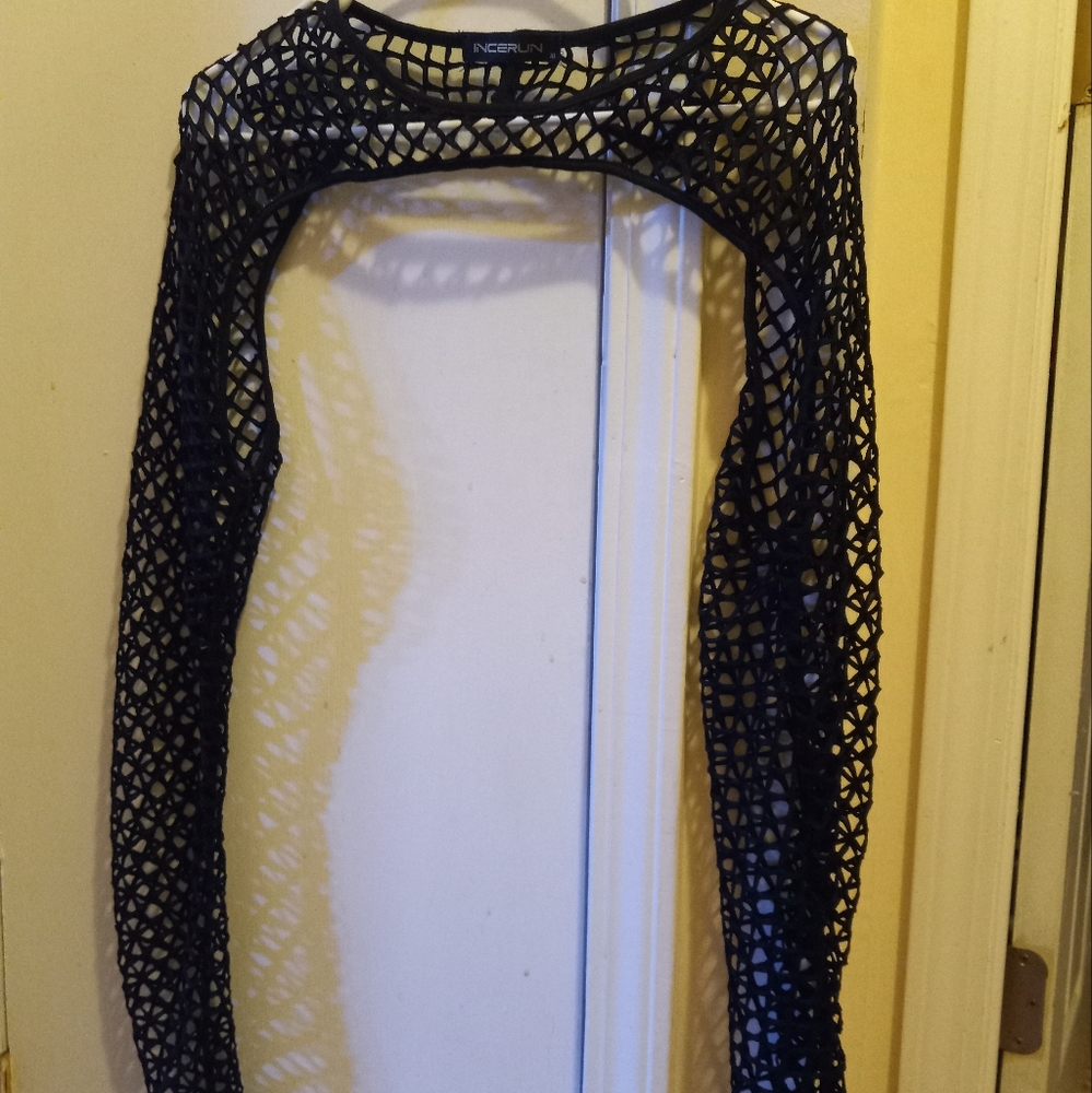 Fishnet arm sleeves